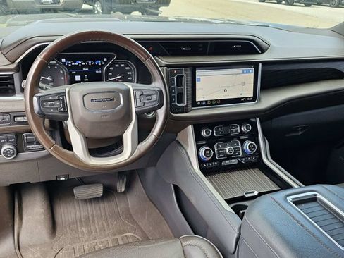 Used 2021 GMC Yukon XL Denali w/ Denali Ultimate Package AWD/4WD image 35