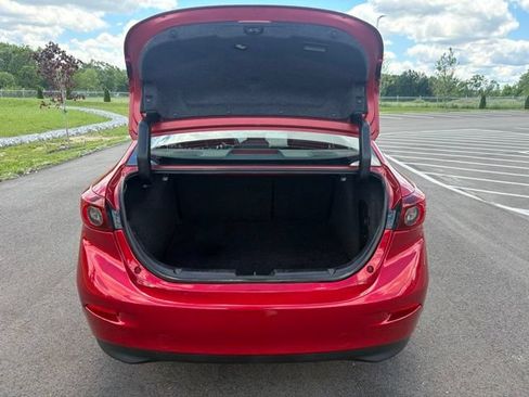 Used 2017 MAZDA MAZDA3 Grand Touring FWD image 10