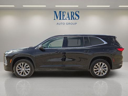 Used 2025 Buick Enclave Preferred image 2