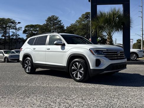 New 2026 Volkswagen Atlas SE image 9