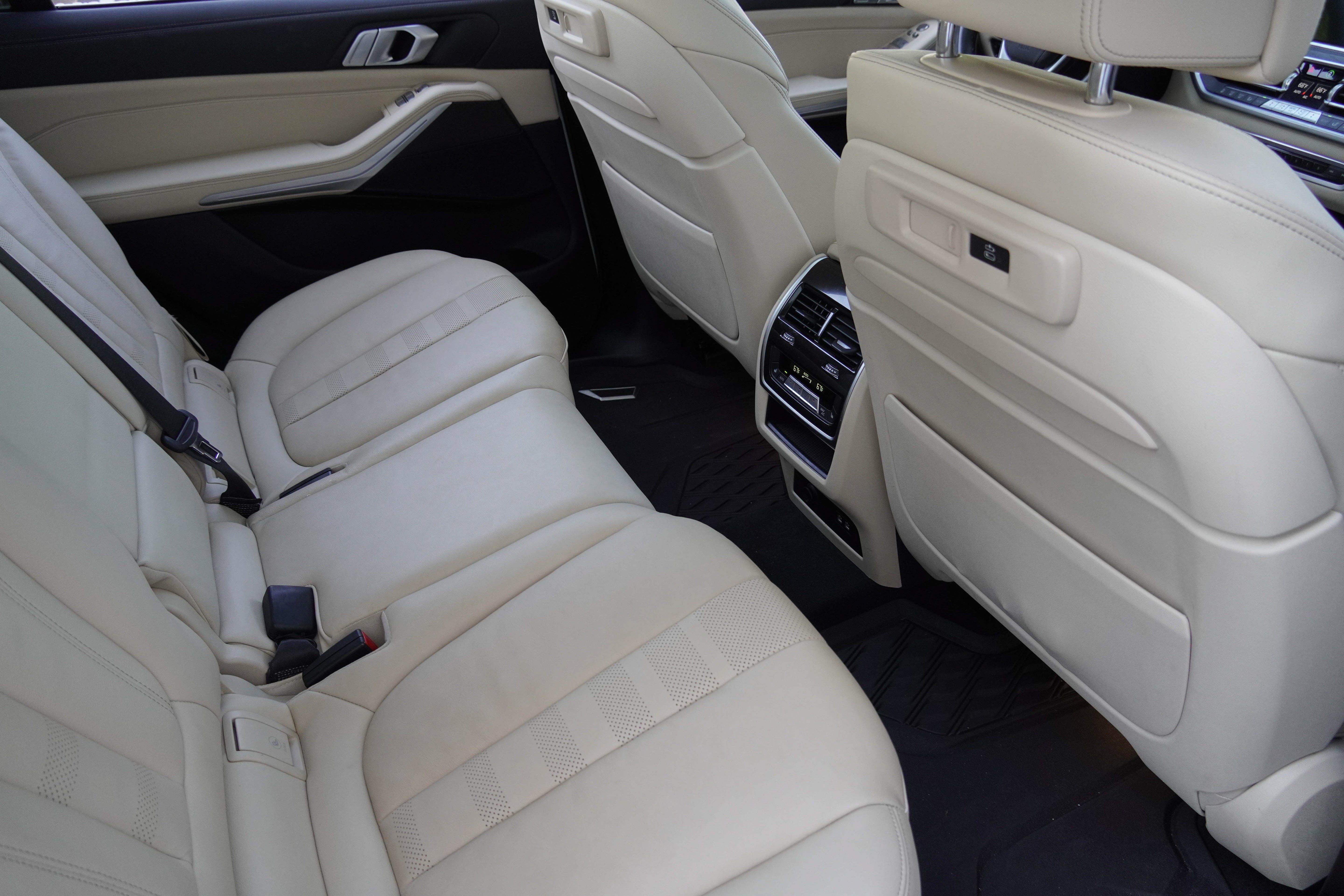 Used 2022 BMW X7 xDrive40i w/ Executive Package AWD/4WD image 31