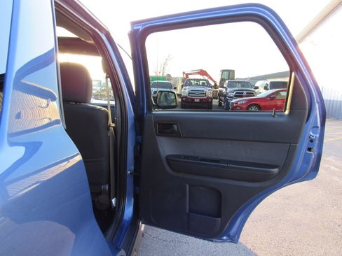 Used 2010 Ford Escape XLT image 21