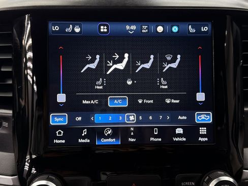 Used 2023 RAM 1500 Big Horn AWD/4WD image 32