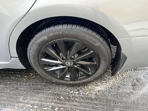 Used 2021 Toyota Camry SE image 14