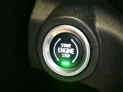 Used 2022 Chevrolet TrailBlazer RS AWD/4WD image 34