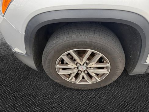 Used 2019 GMC Acadia SLE image 11