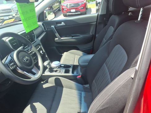 Used 2020 Kia Sportage LX AWD/4WD image 7