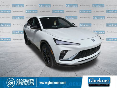 Used 2025 Buick Envista Sport Touring image 1