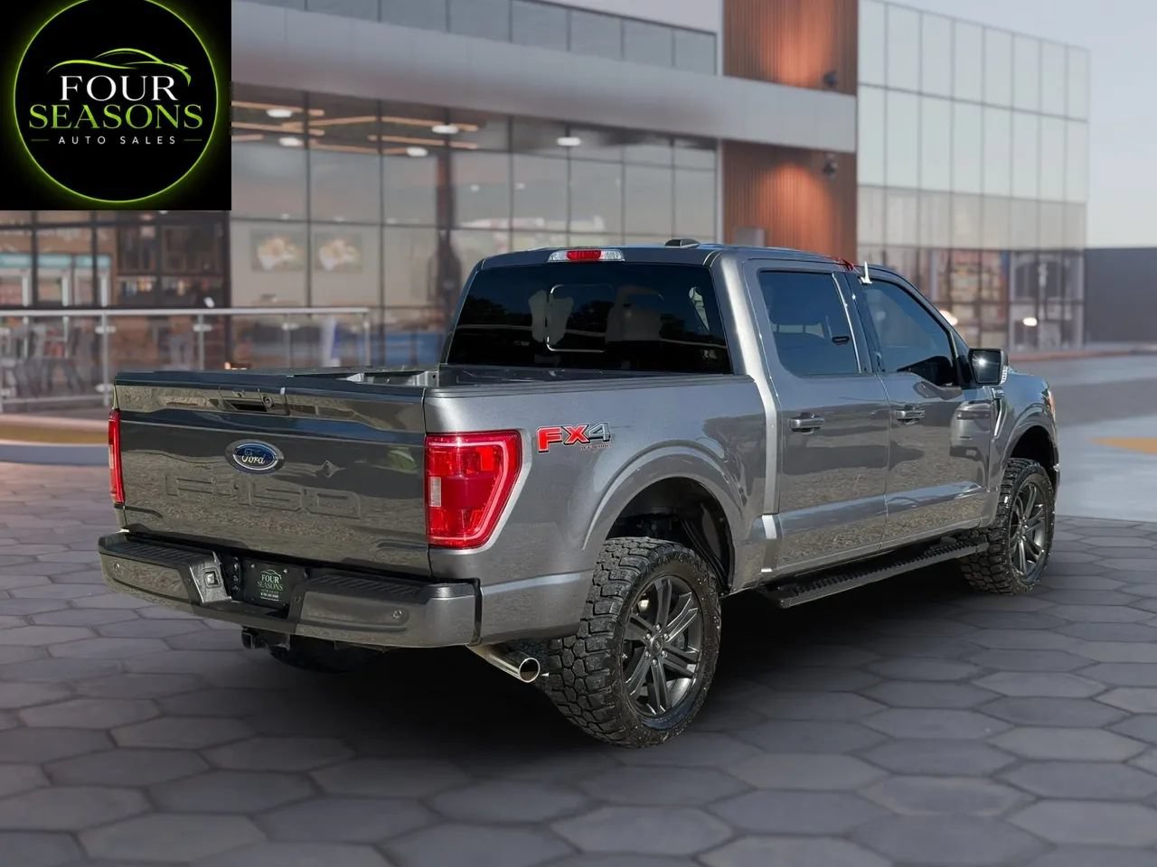 Used 2021 Ford F150 XLT w/ Equipment Group 302A High AWD/4WD image 3
