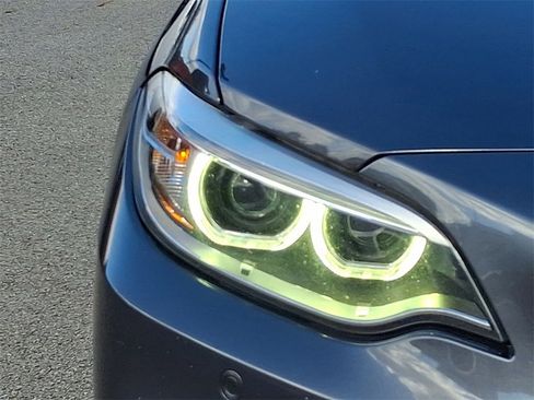 Used 2017 BMW M240i xDrive Convertible image 9