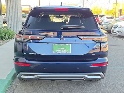 New 2026 Mitsubishi Outlander SE image 6