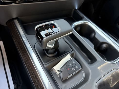 New 2026 Chevrolet Silverado 1500 LT Trail Boss w/ Convenience Package II AWD/4WD image 16