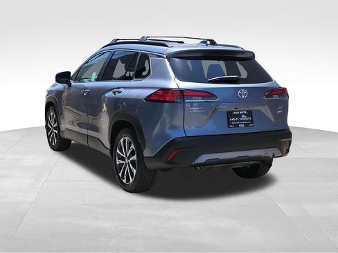 Used 2023 Toyota Corolla Cross XLE w/ Convenience Package AWD/4WD image 34