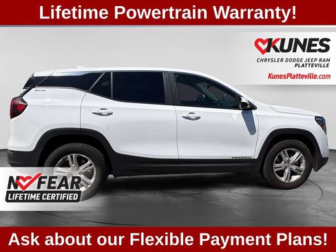 Used 2024 GMC Terrain SLE AWD/4WD image 11