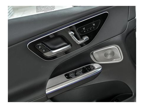 New 2026 Mercedes-Benz GLC 350e 4MATIC image 7