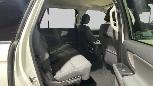 Used 2025 Ford Expedition Max Active RWD image 17