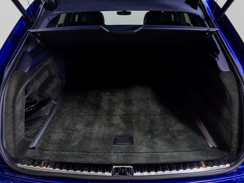 Used 2019 Bentley Bentayga AWD/4WD image 40