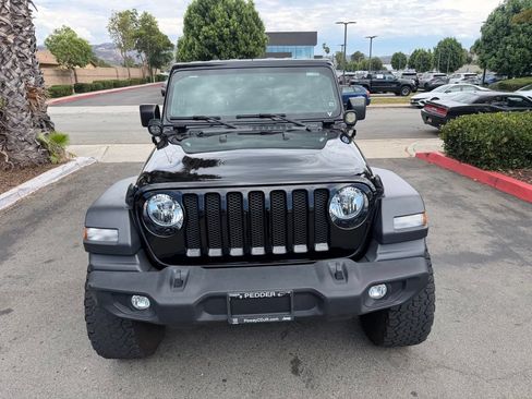 Used 2023 Jeep Wrangler Unlimited Sport AWD/4WD image 3