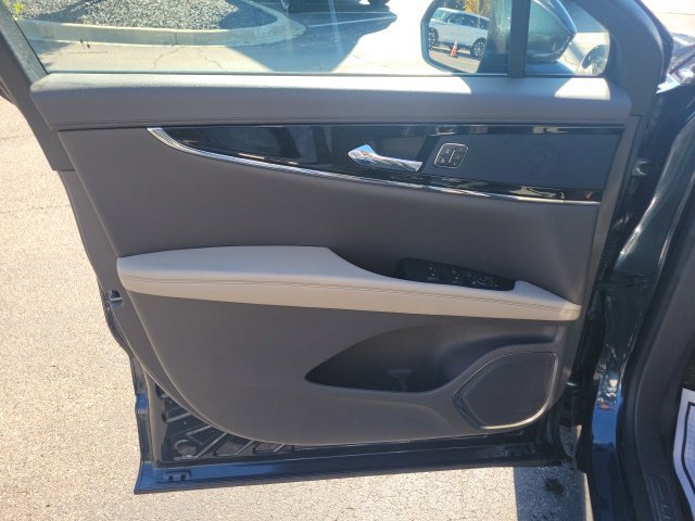 Certified 2023 Lincoln Nautilus AWD w/ Premium Package image 18