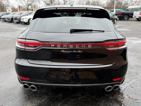 Used 2021 Porsche Macan Turbo image 8