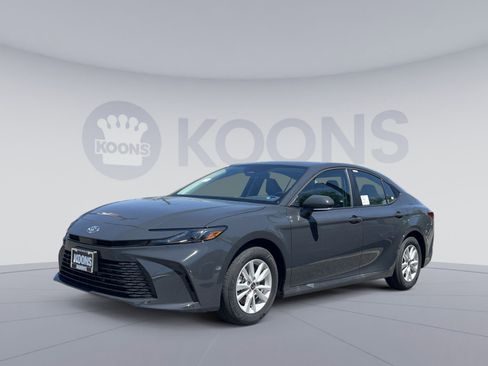 New 2026 Toyota Camry LE FWD image 1