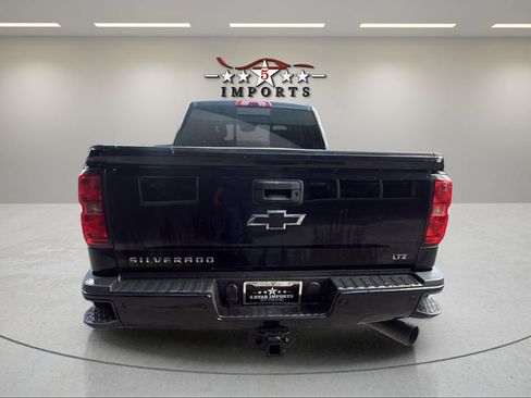 Used 2015 Chevrolet Silverado 2500 LTZ w/ Duramax Plus Package AWD/4WD image 4