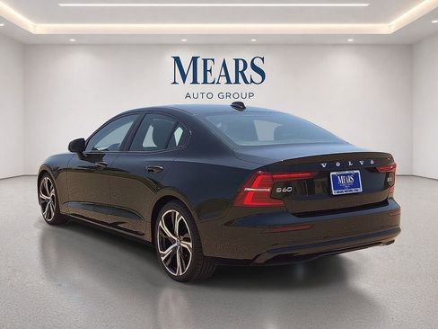 Used 2023 Volvo S60 B5 Core w/ Climate Package FWD image 4