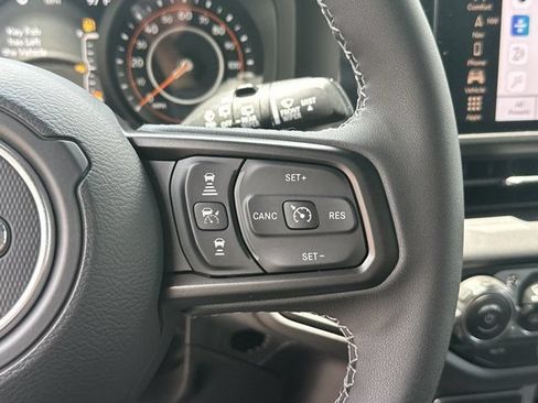 New 2026 Jeep Wrangler Unlimited Rubicon AWD/4WD image 23