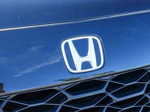 Used 2025 Honda HR-V LX image 16