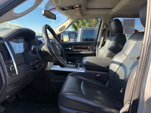 Used 2011 RAM 1500 Laramie AWD/4WD image 8