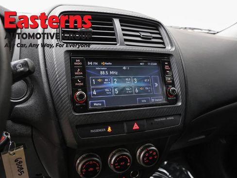 Used 2022 Mitsubishi Outlander Sport ES AWD/4WD image 17