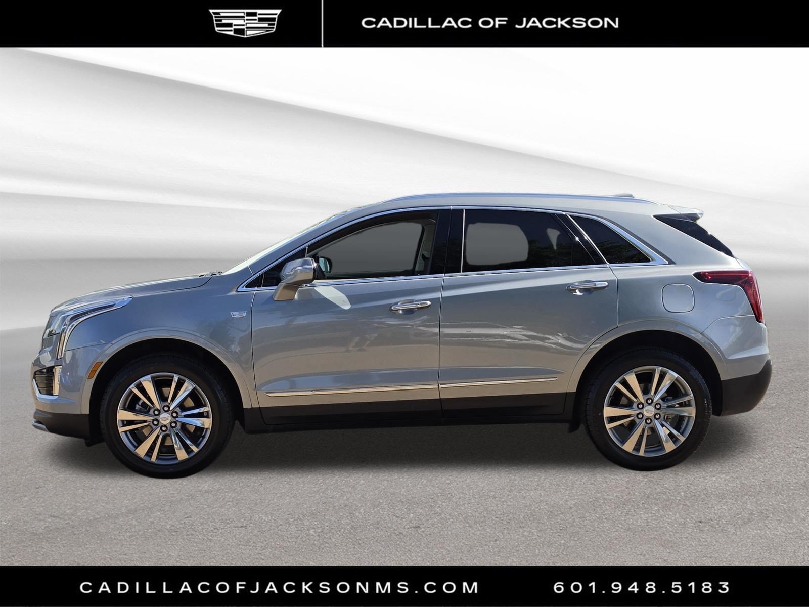 Certified 2025 Cadillac XT5 Premium Luxury FWD image 2