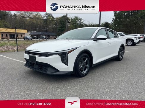 Used 2025 Kia K4 FWD image 1