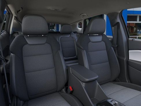 New 2026 Chevrolet Trax LT FWD image 16
