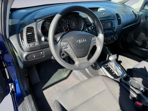 Used 2017 Kia Forte LX FWD image 12