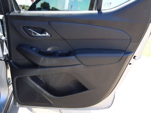 Used 2023 Chevrolet Traverse RS AWD/4WD image 44