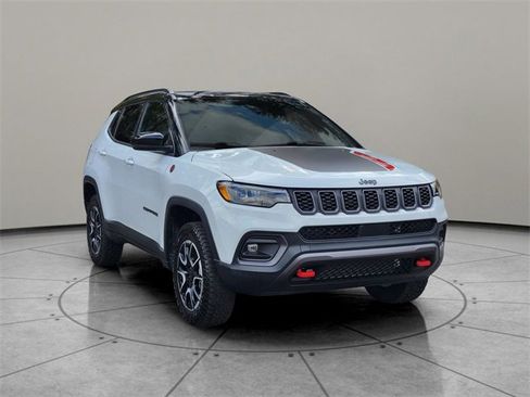 Certified 2024 Jeep Compass Trailhawk w/ Trailhawk Elite Group image 14