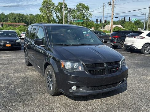Used 2017 Dodge Grand Caravan GT FWD image 7
