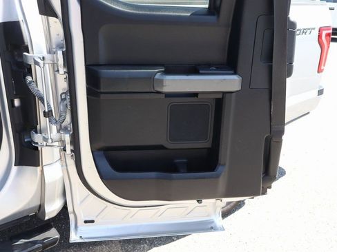 Used 2017 Ford F150 XLT w/ Equipment Group 301A Mid image 34