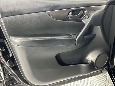 Used 2021 Nissan Rogue Sport S FWD image 29