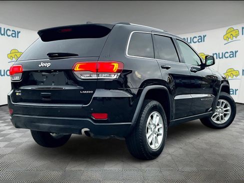 Used 2020 Jeep Grand Cherokee Laredo image 6