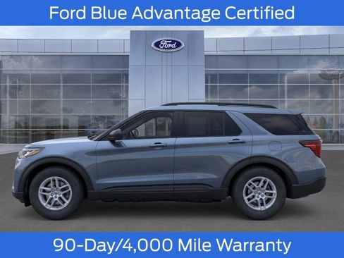 Used 2026 Ford Explorer Active AWD/4WD image 4