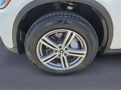 Used 2022 Mercedes-Benz GLC 300 4MATIC w/ Premium Package Lite image 34