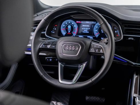 Used 2025 Audi Q8 Premium Plus AWD/4WD image 10