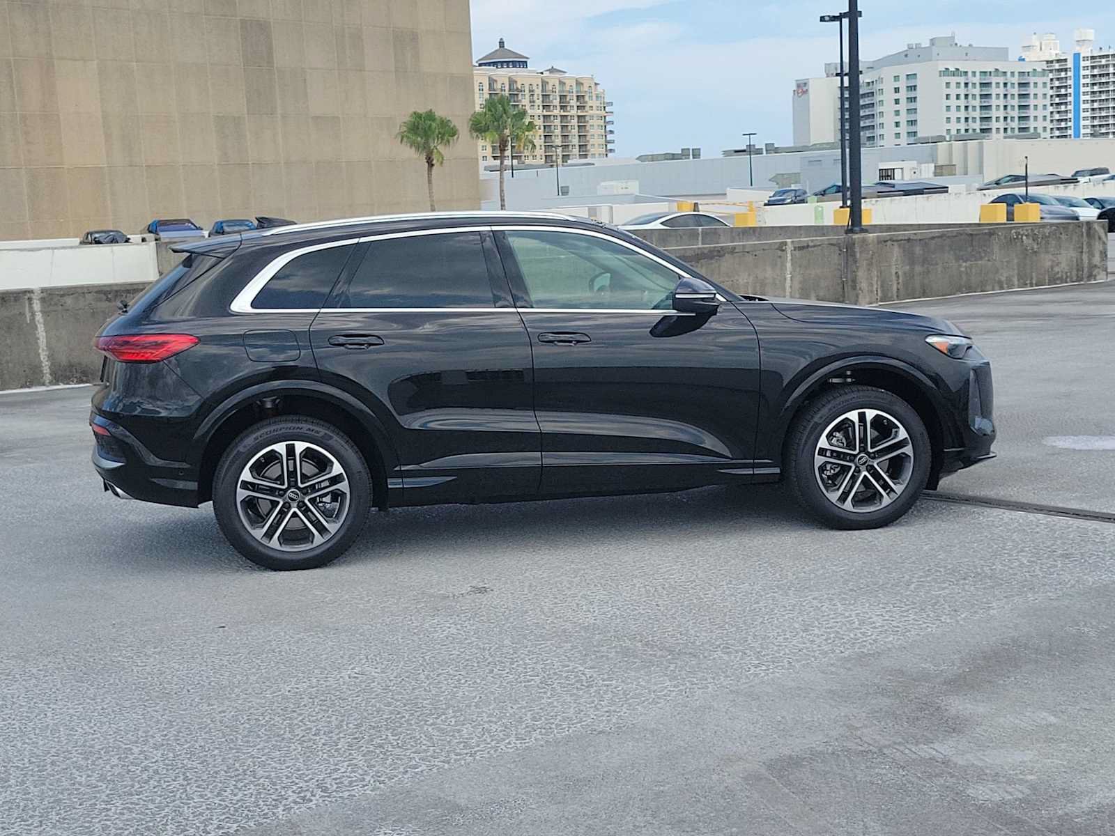 New 2026 Audi Q5 Premium Plus AWD/4WD image 7