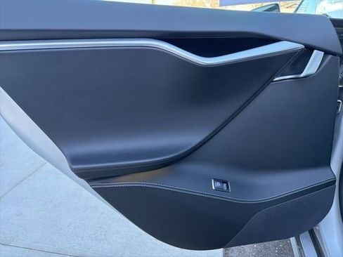 Used 2018 Tesla Model S 75D image 19