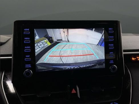 Used 2020 Toyota Corolla LE image 8