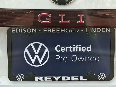 Certified 2025 Volkswagen Jetta GLI Autobahn w/ GLI Black Package image 30