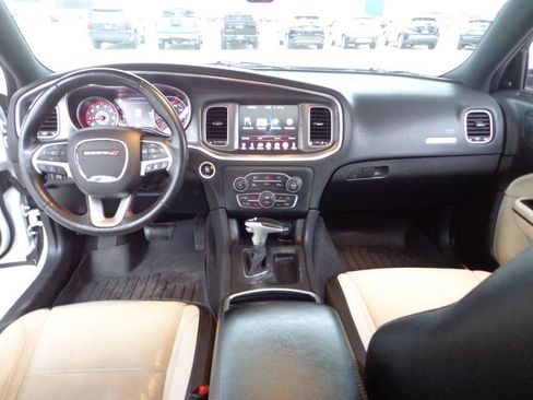 Used 2015 Dodge Charger SXT w/ AWD Plus Group image 18