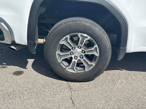 Used 2025 GMC Sierra 1500 SLT image 11